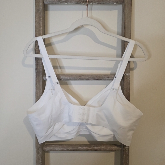 ⭐️40% Off⭐️ KeepMyself All Day Comfort Bra In White - Picture 12 of 13